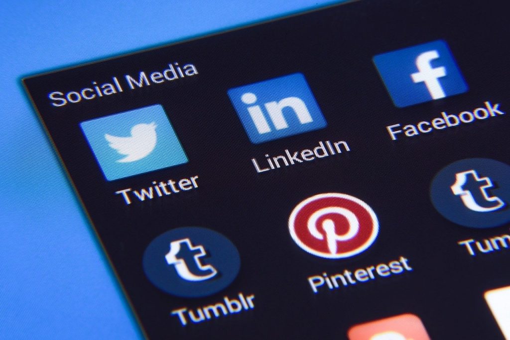 social media pinterest